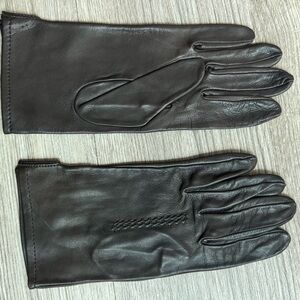 Elegant Dark Brown Leather Gloves